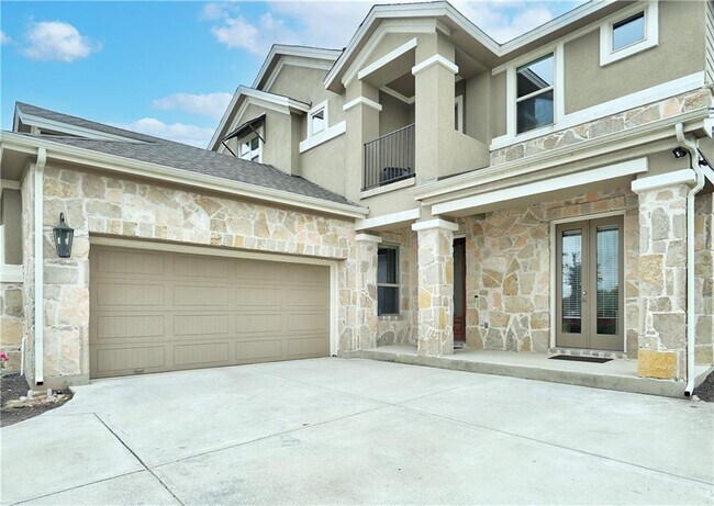 Building Photo - 5310 Scenic Lake Dr