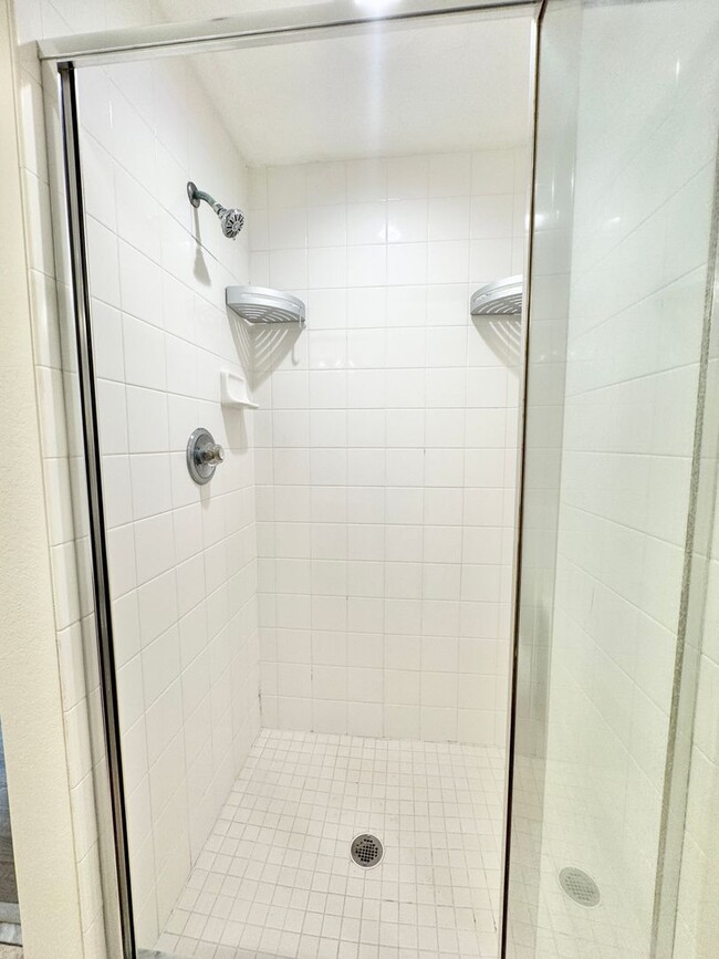 Building Photo - ** FAIRWAY PRESERVE ** 3 BED / 2 BATH COND...
