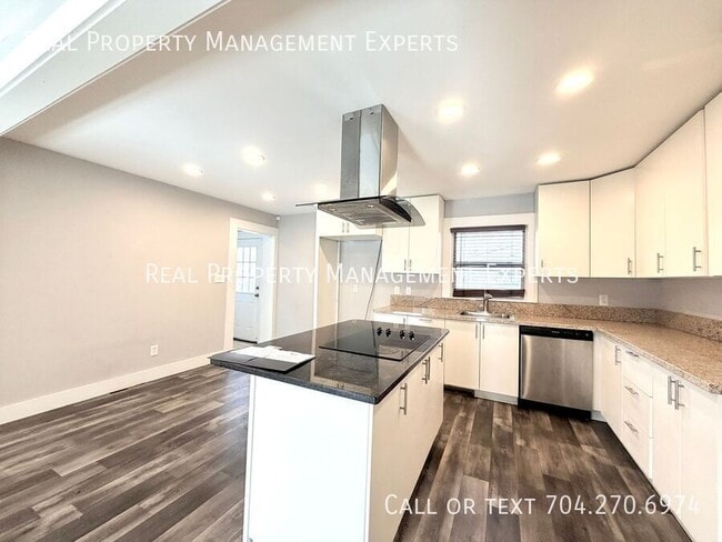 Building Photo - 3819 Langley Rd