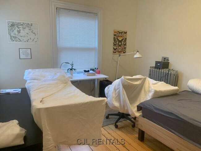 Building Photo - 356a Harvard St