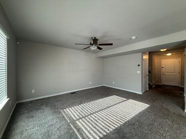 Building Photo - 6165 Shavers Dr