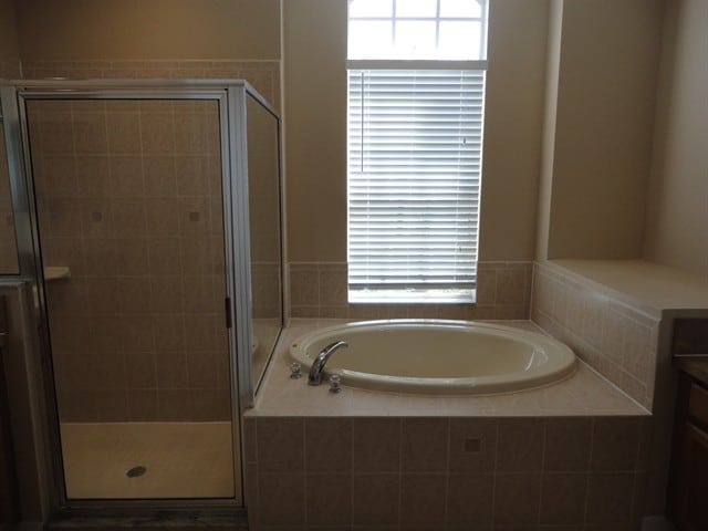 Building Photo - 1304 Emerald Hill Way