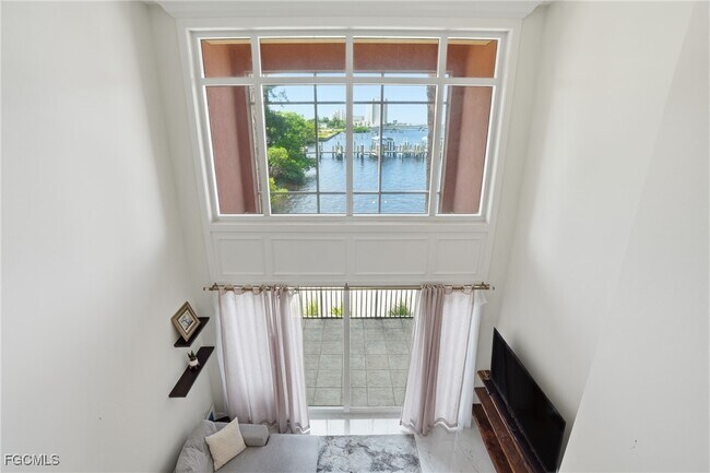 Building Photo - 2743 First St