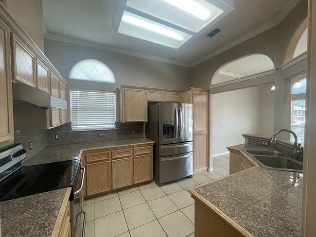 Building Photo - Waterfront Living in Corpus Christi – 3 Bed, 2 Bath Home with Boat Lifts & Scenic Views