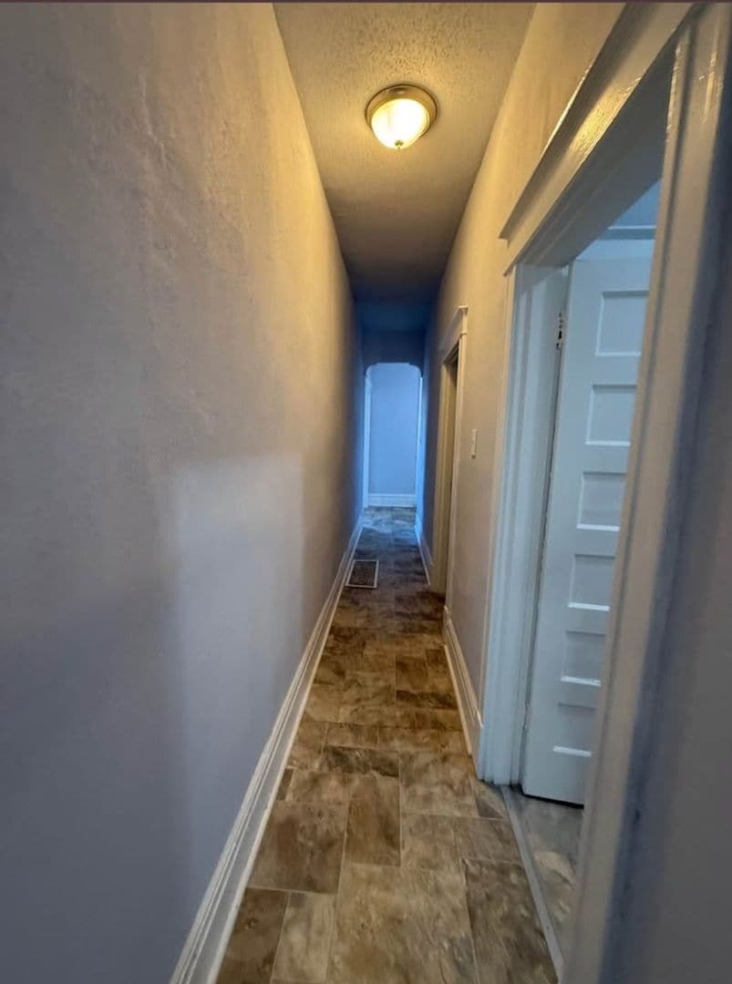 Building Photo - 1343 Walton Ave