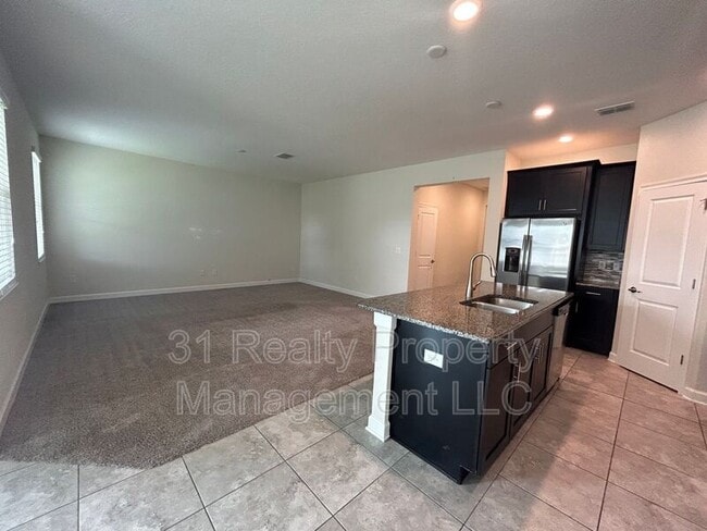 Building Photo - 11114 Sycamore Woods Dr