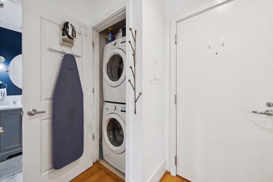 Building Photo - 1440 Church St NW