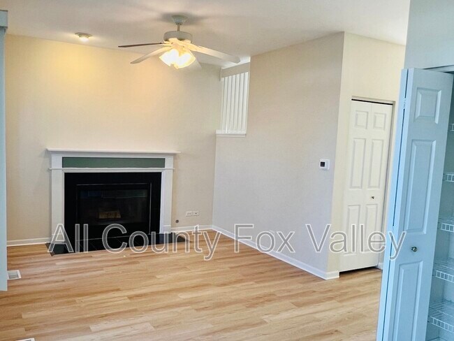 Building Photo - 2842 Cedar Glade Dr