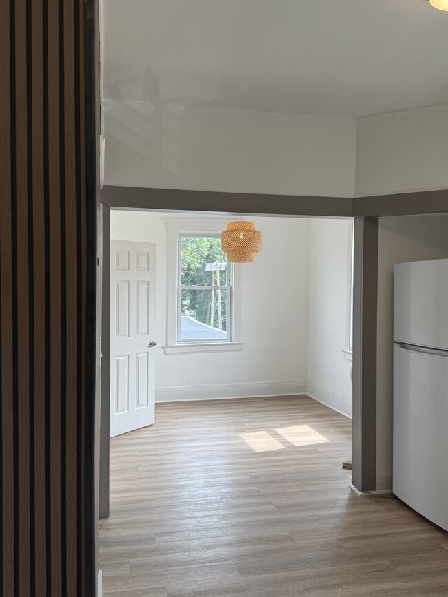 Building Photo - 342 E Westfield Ave