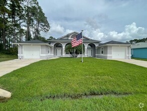 Building Photo - Charming 3 Bedroom 2 Bath in LeHigh Woods ...