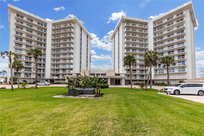 Building Photo - 2301 Gulf of Mexico Dr