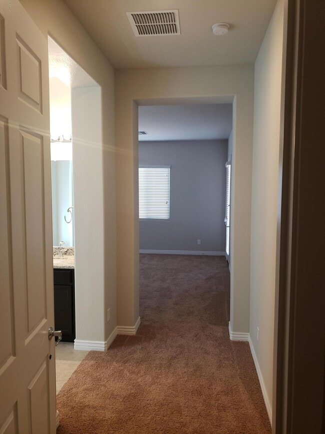 Building Photo - 8552 W Midway Ave
