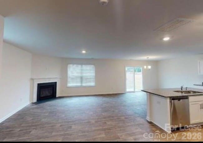 Building Photo - 7265 Finnigan Rd