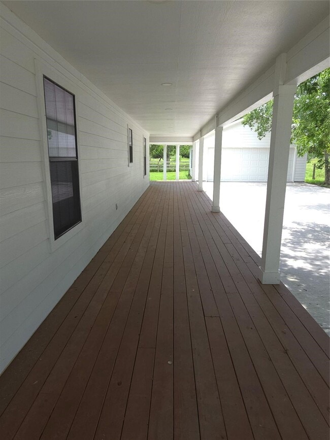 Building Photo - 1585 Co Rd 237