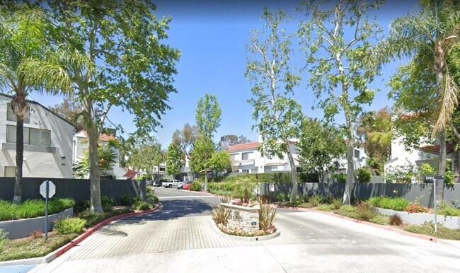 Primary Photo - 1142 Tivoli Ln #160