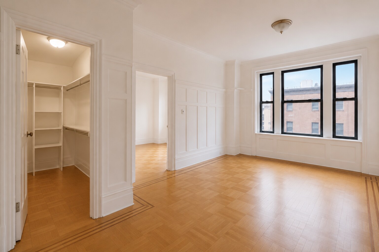 Building Photo - 761 6th Ave