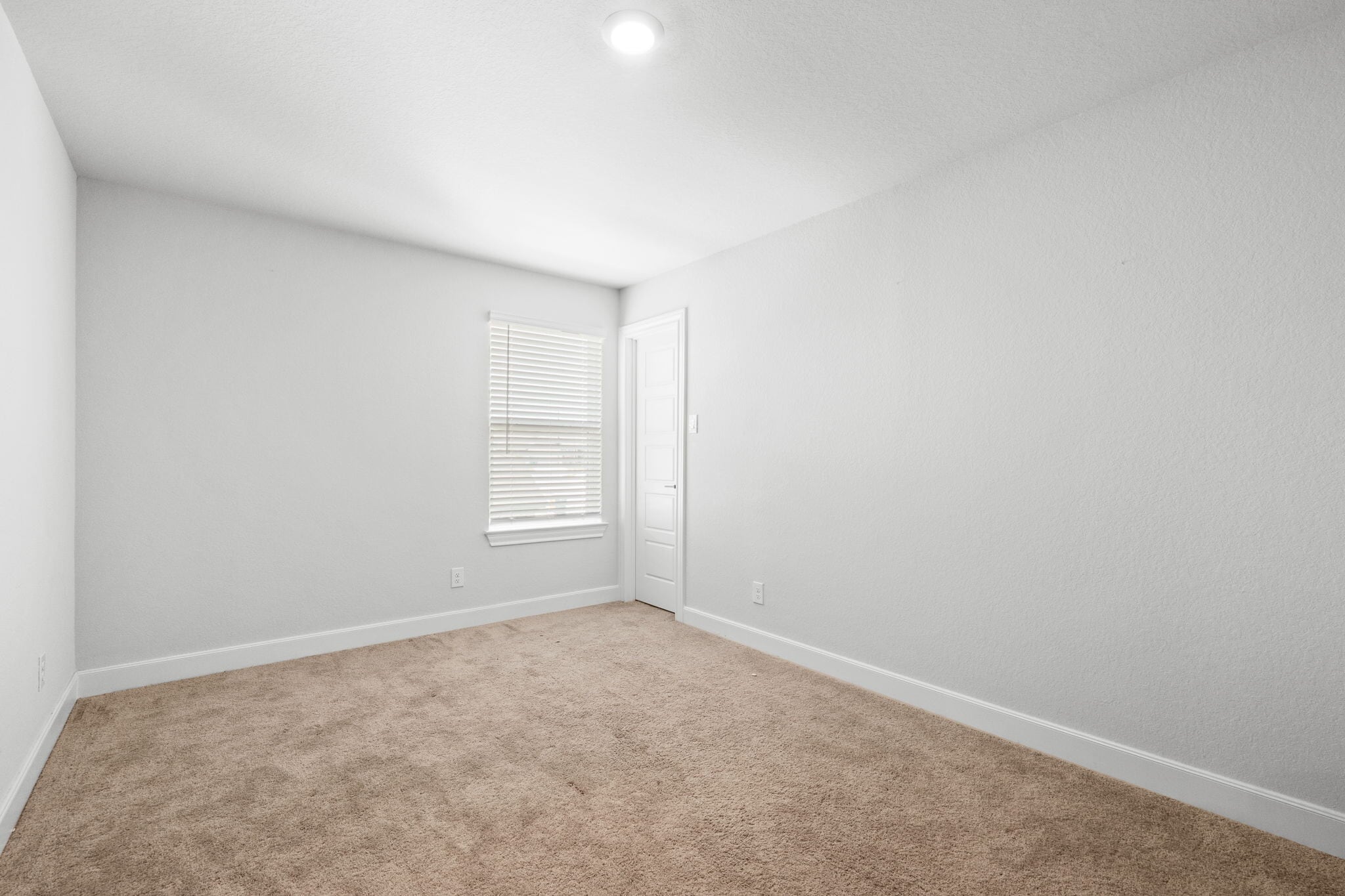 Building Photo - 6622 Aglet Aly