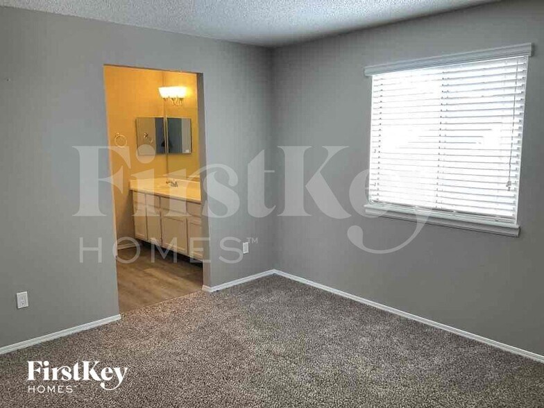 Building Photo - 6243 Xavier St