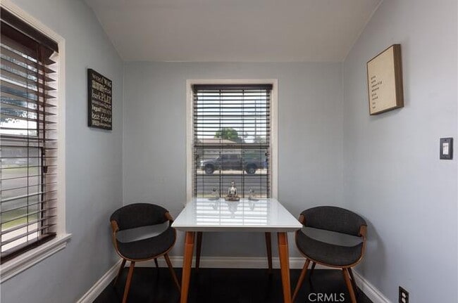 Building Photo - 5643 Ashworth St