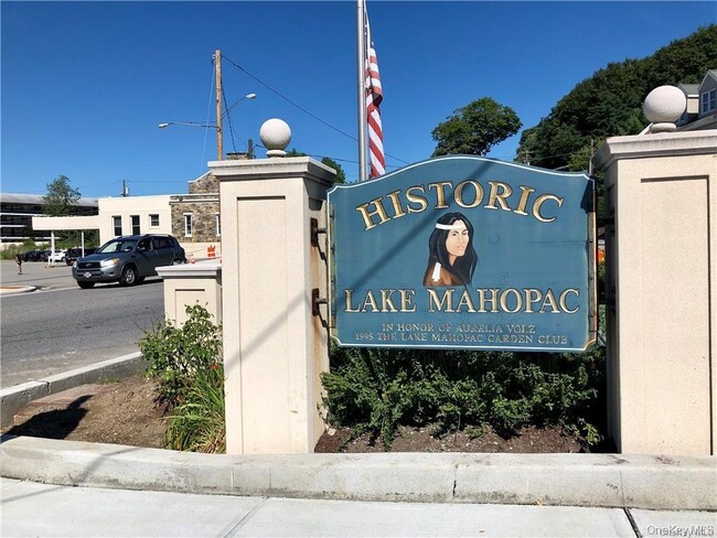 Building Photo - 722 US-6