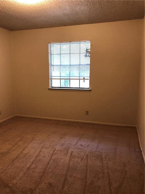 Building Photo - 2211 E Stassney Ln