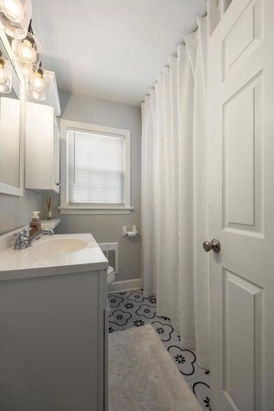 Building Photo - 108 S St Marks Ave