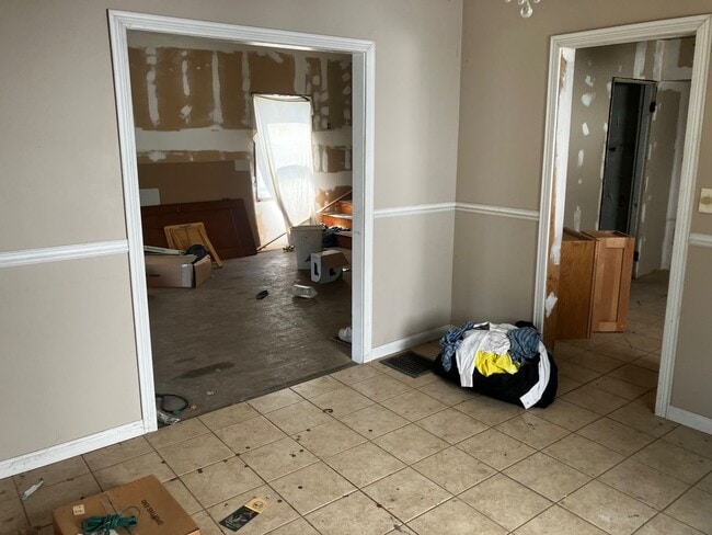Building Photo - Low Money Down Rental Opportunity (For Sale)