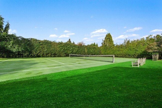 Building Photo - 244 Flying Point Rd