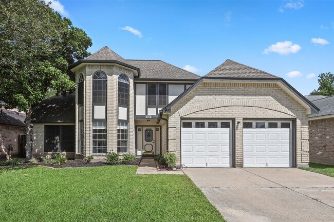 Primary Photo - 714 Regency Ct