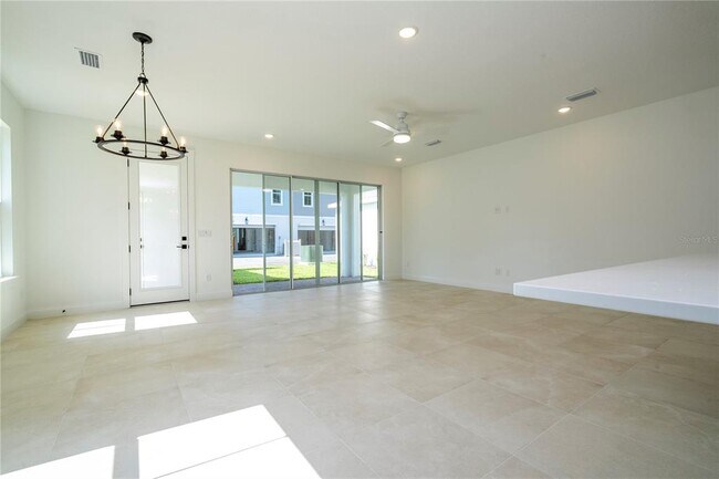 Building Photo - 2180 Forest Cir