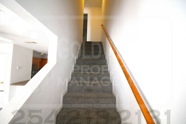 Building Photo - 1011 Lansberry Ct
