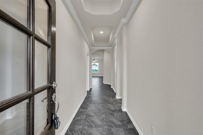 Building Photo - 206 Brazos Dr