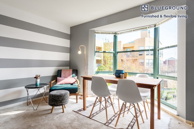 Building Photo - 3 Bayside Village Pl