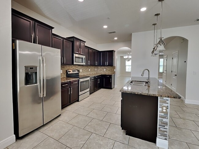 Building Photo - 10866 Sunset Ridge Ln