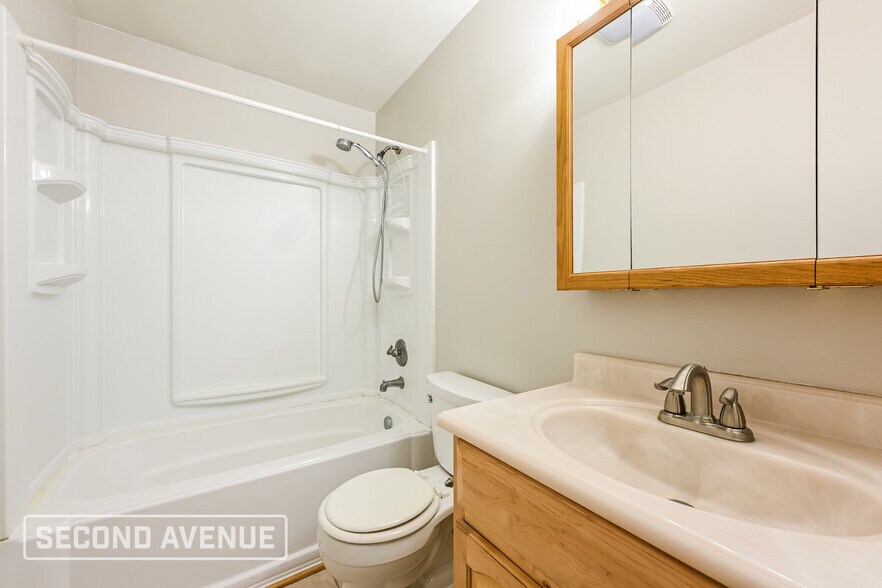 Building Photo - 1405 Cavitt Rd