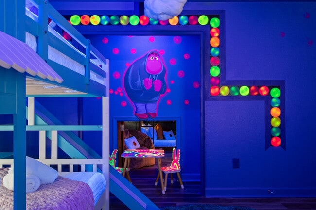 Building Photo - 4761 Kings Castle Cir