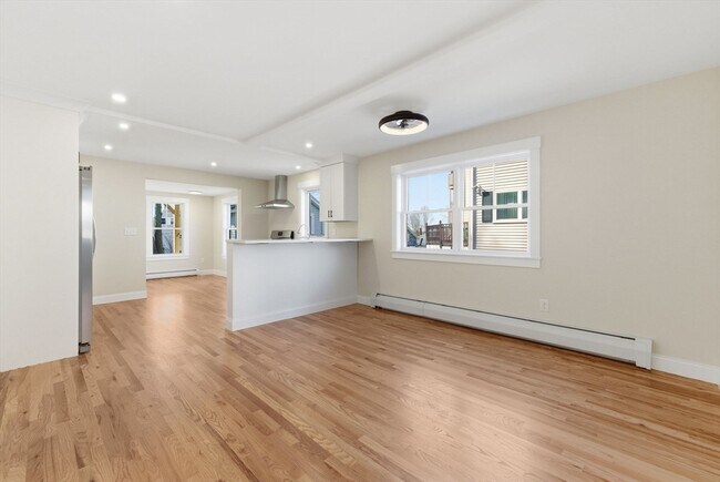 Building Photo - 20 Beacon St