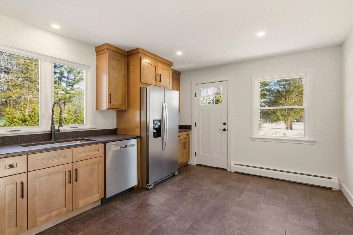 Building Photo - 29 Lovell