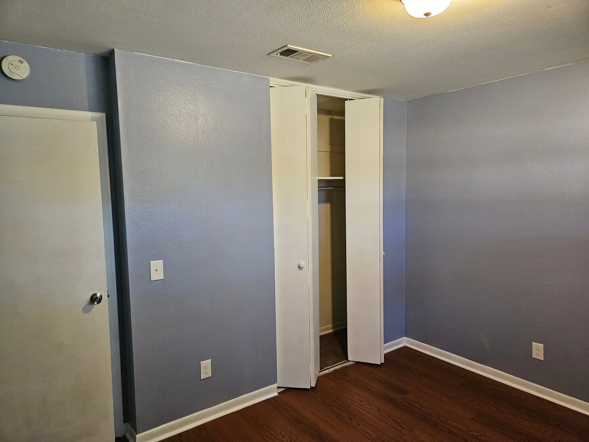 Building Photo - 2211 Patou Dr W