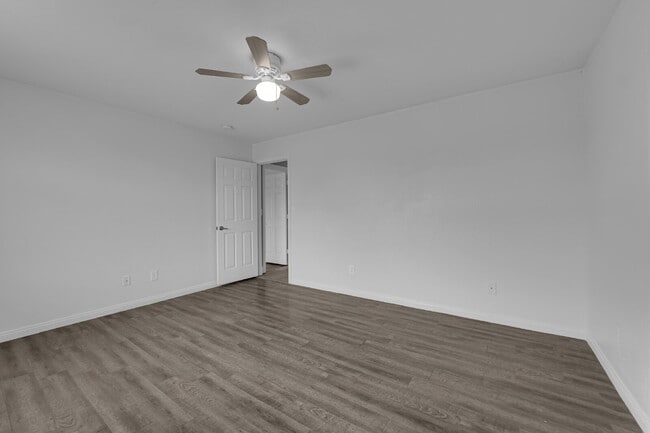 Building Photo - 4319 N Thunder Twice St