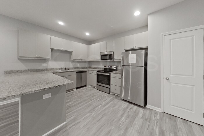 Building Photo - 1918 Perry St