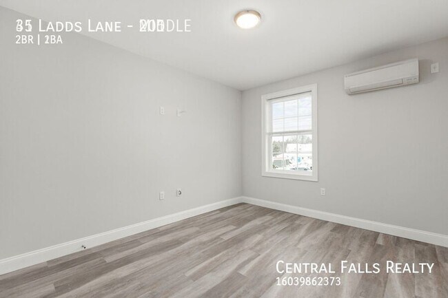 Building Photo - 35 Ladds Ln