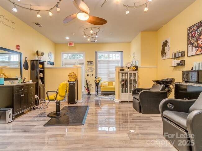 Building Photo - 2074 Ayrsley Town Blvd