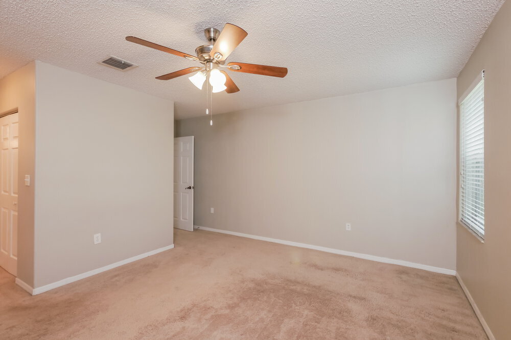 Building Photo - 5219 NW 117th Ave