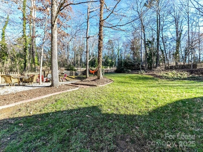 Building Photo - 6915 Pleasant Dr