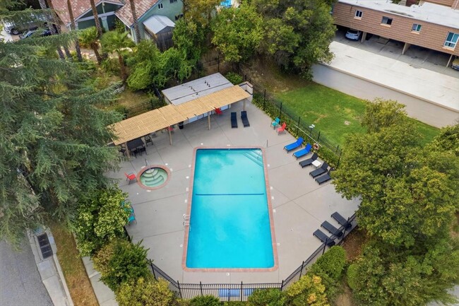 Building Photo - 4081 Yankee Dr