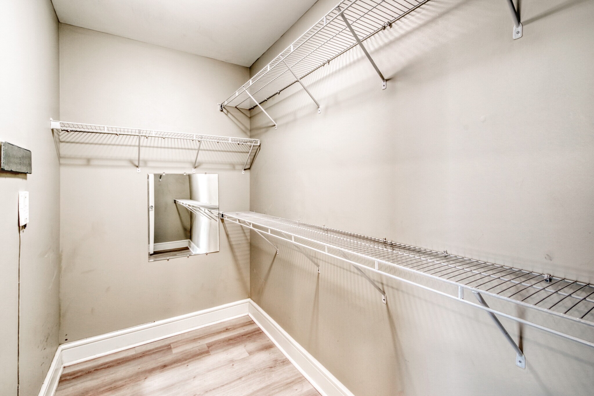 Building Photo - 333 W Trade St