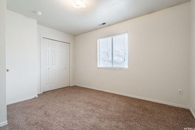 Building Photo - Updated 3 Bed Condo in Central American Fork!