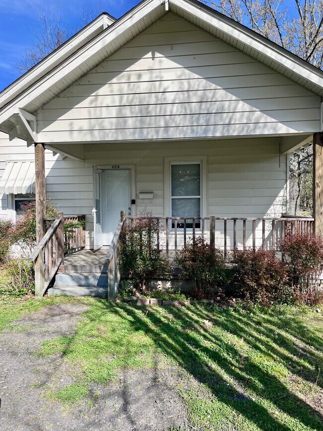Building Photo - 3 Bedroom 1 Bath Home in Lonoke