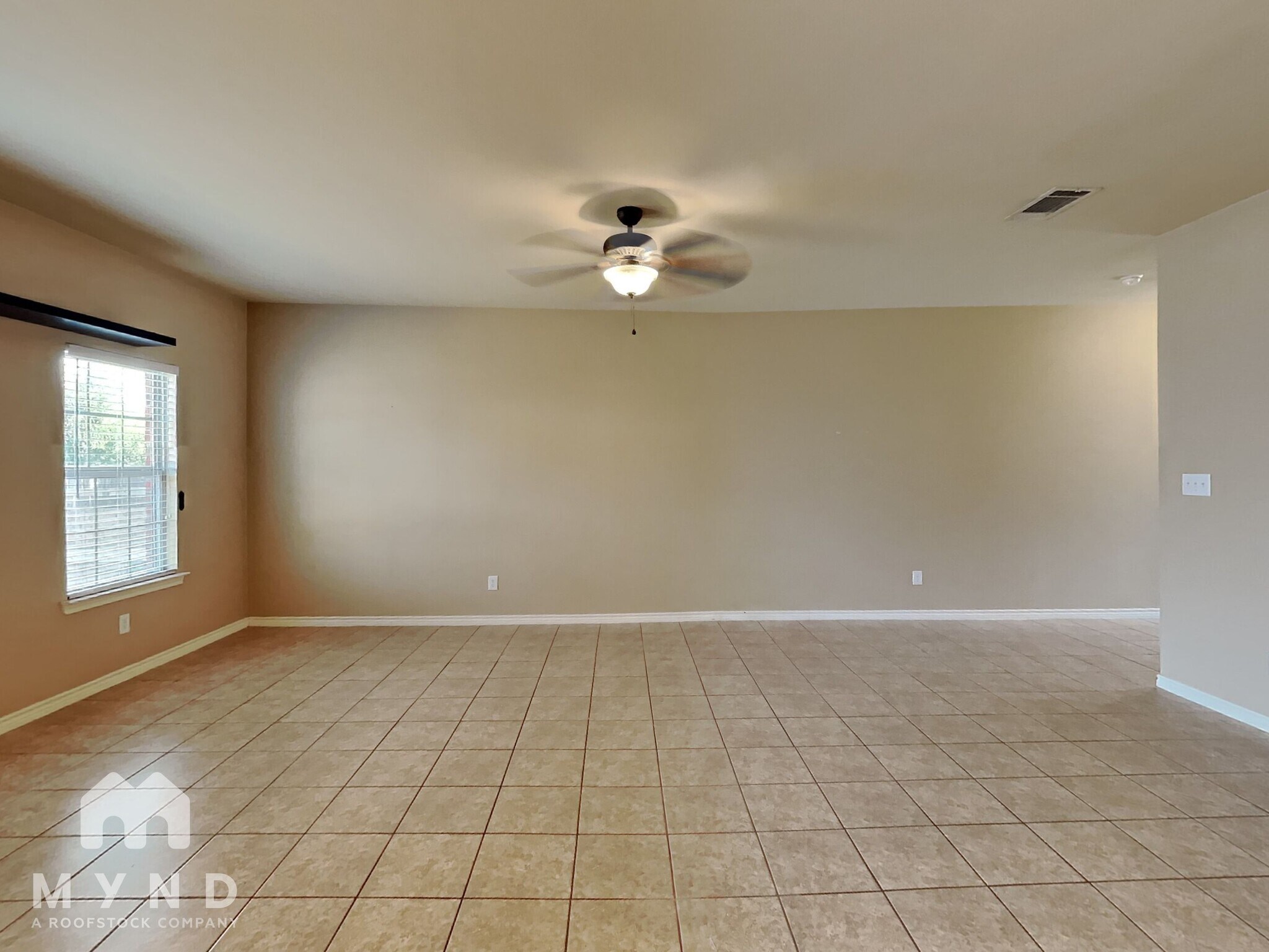 Building Photo - 902 Parkplace Rdg